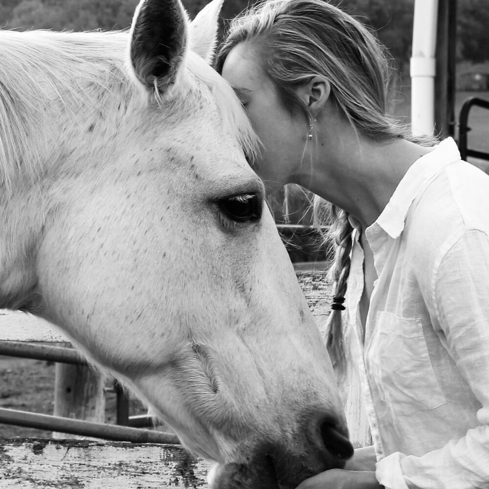 Meet your Posher, Madeline